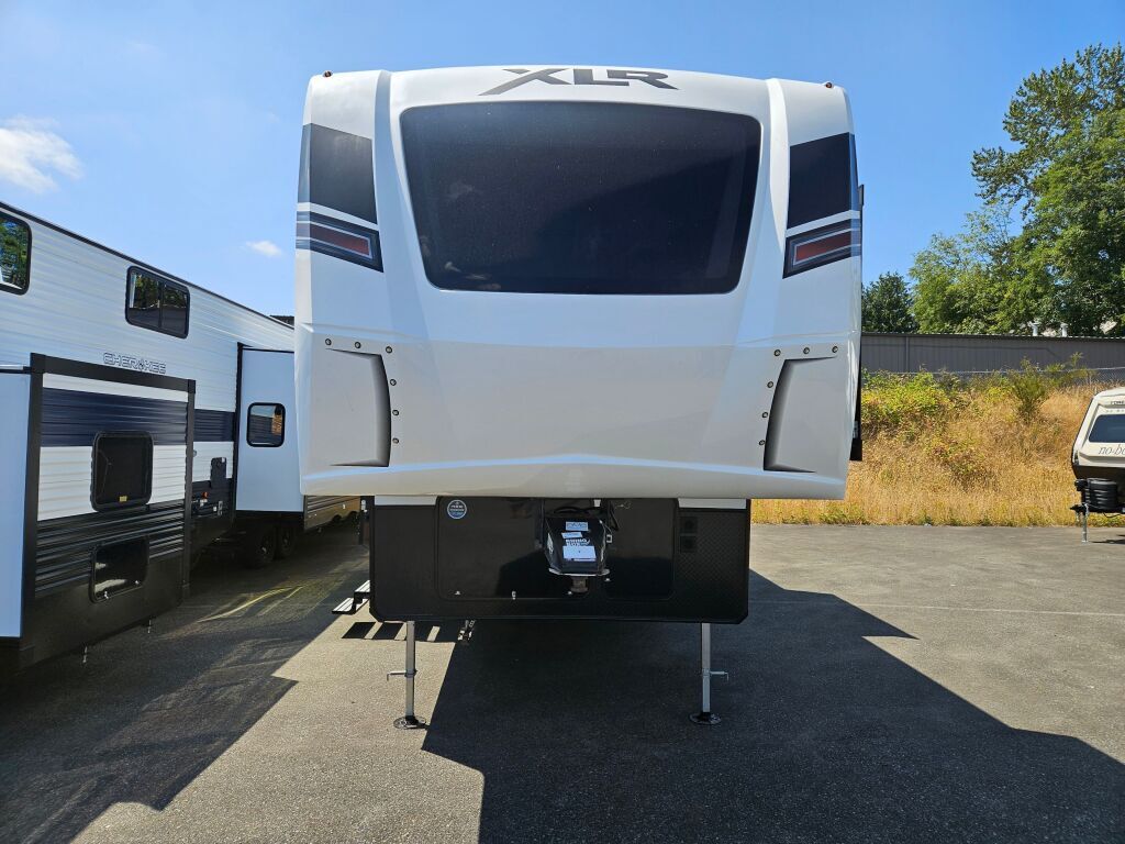 2022 Forest River xlr nitro 35dk5
