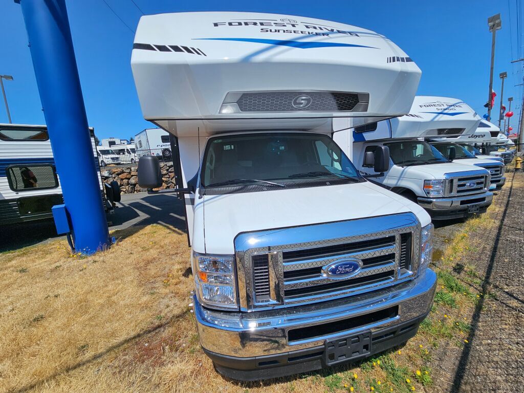 2026 Forest River sunseeker 3250dsle