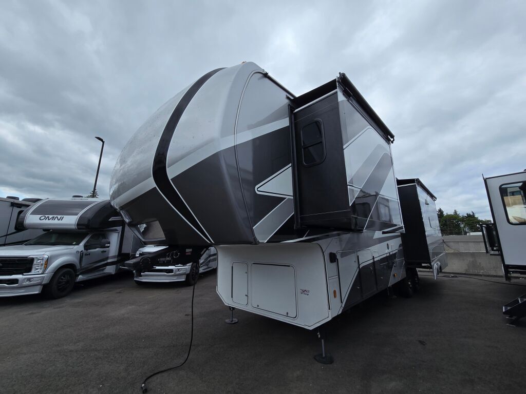 2025 Keystone RV