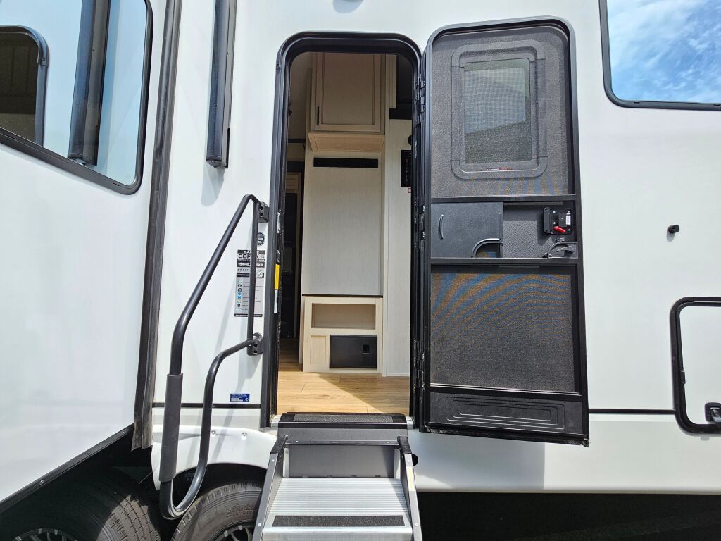 Trailer Image