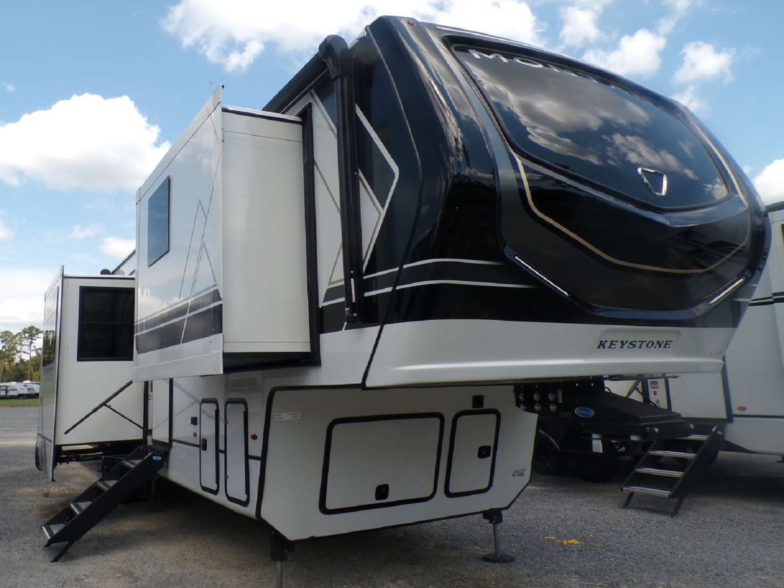 2026 Keystone Montana 3795FK in albany LA