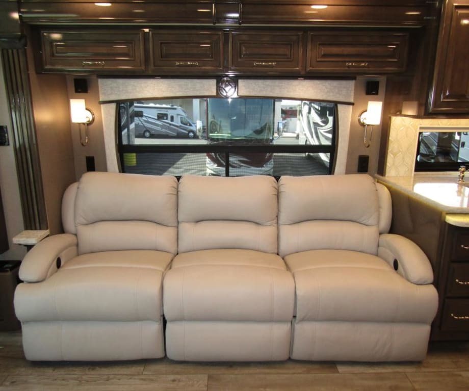 2021 Entegra Coach