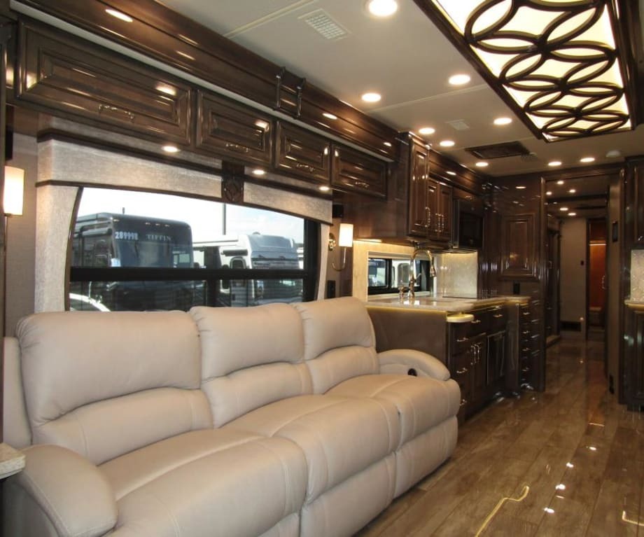 2021 Entegra Coach