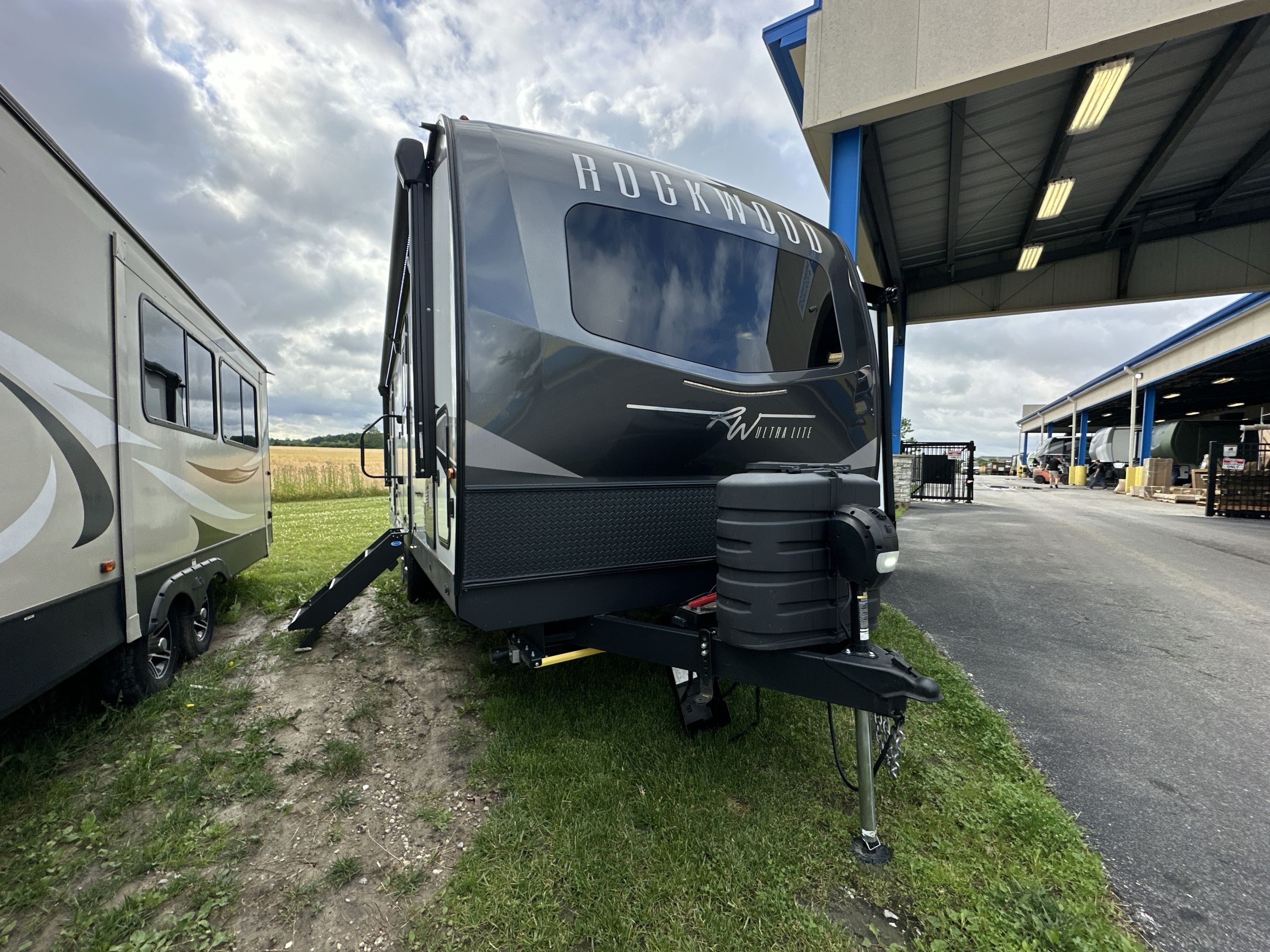 Forest River Rockwood Ultra Lite 2608BS RVs For Sale - RV Trader
