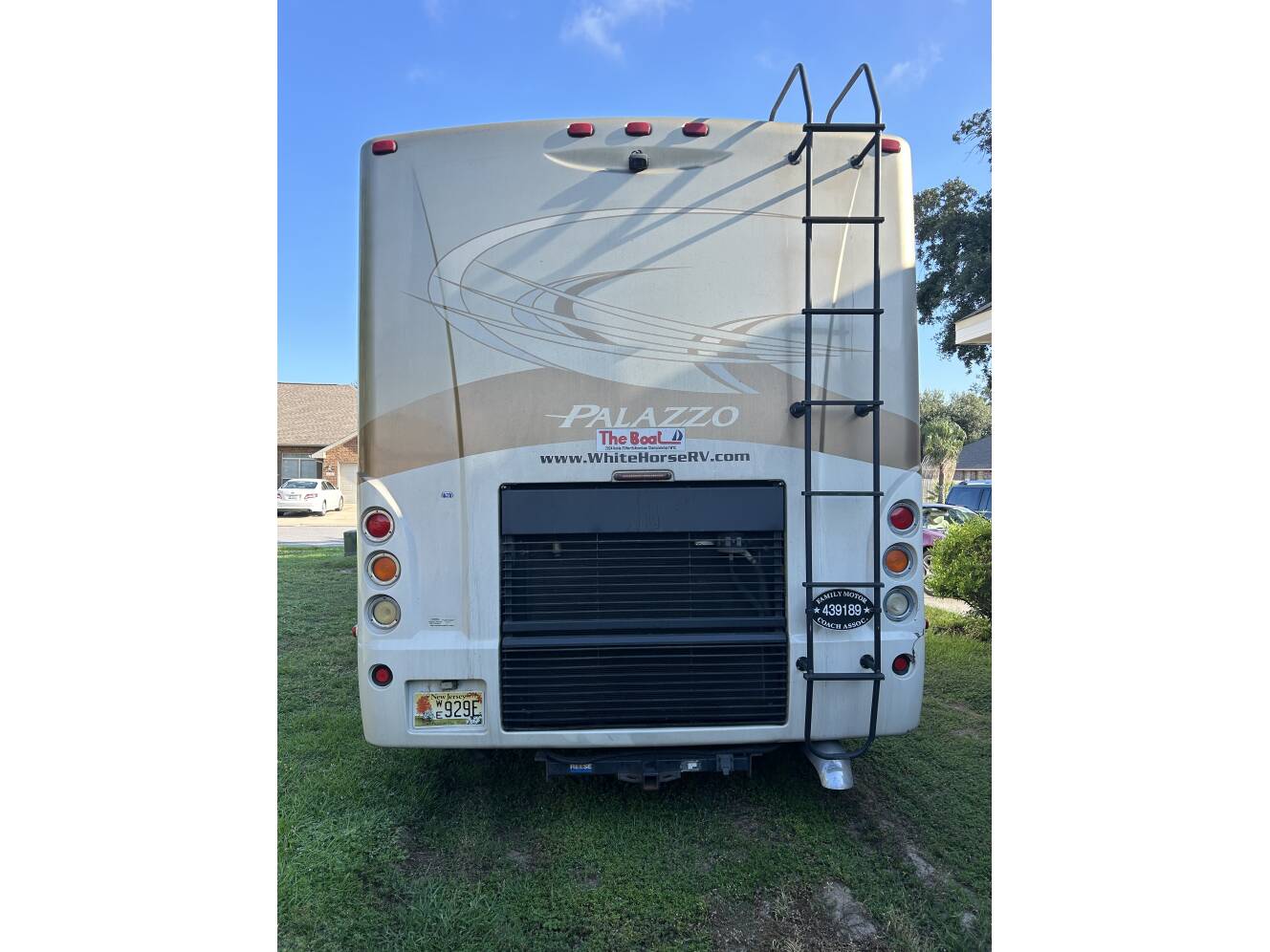 A photo of this 2013 Thor Motor Coach PALAZZO 33 2