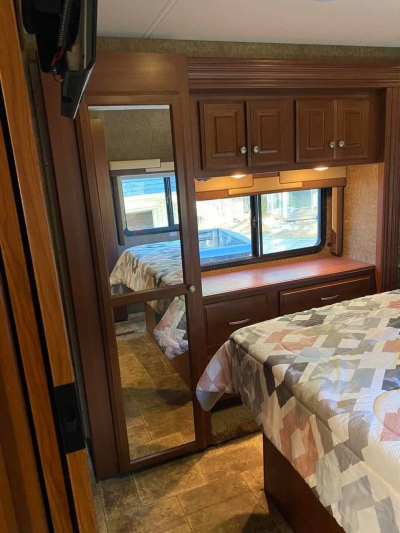 A photo of this 2013 Thor Motor Coach PALAZZO 33 2