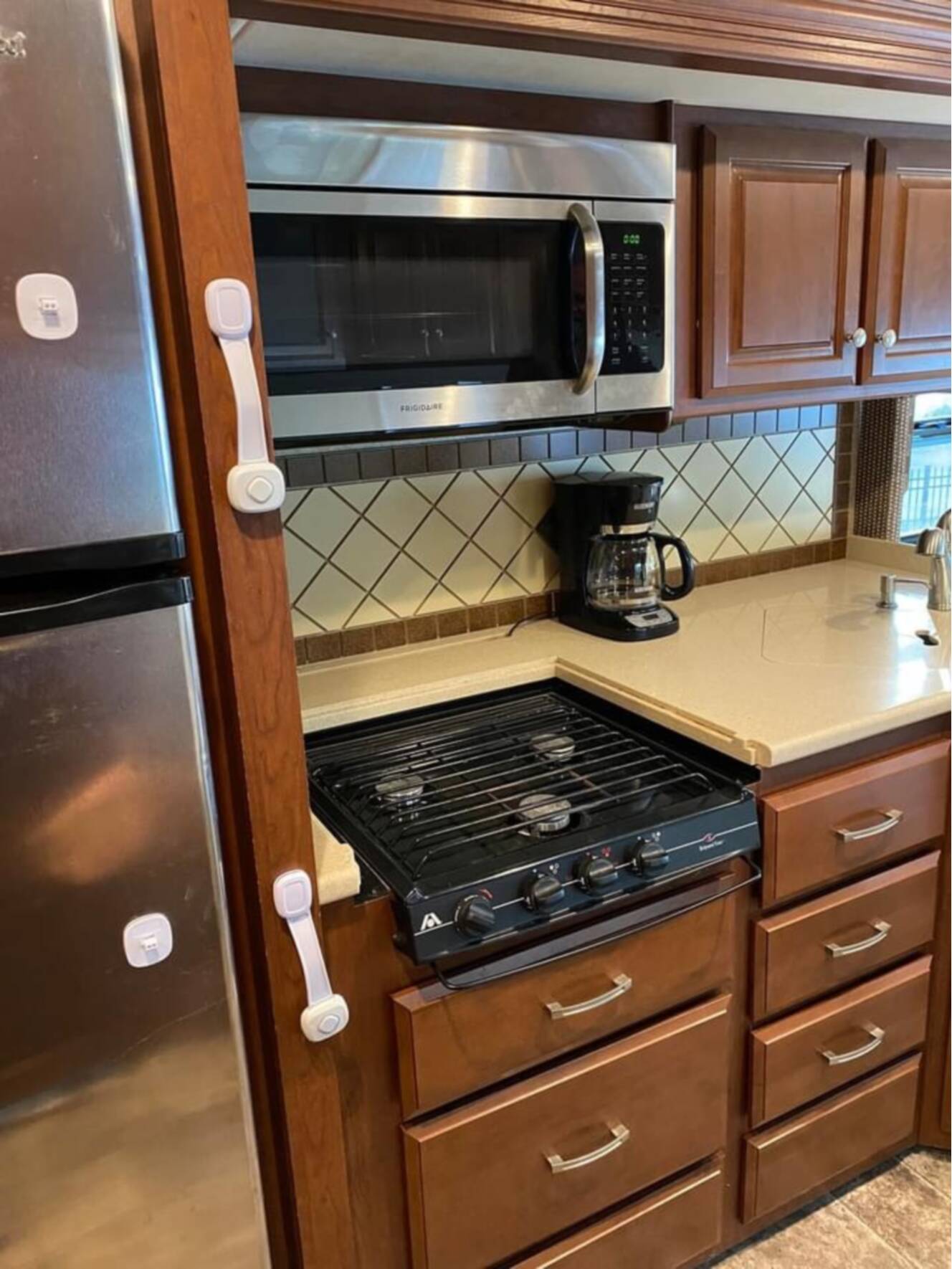 A photo of this 2013 Thor Motor Coach PALAZZO 33 2