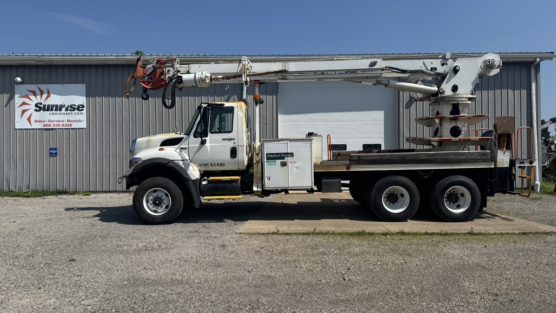 2007 International 4400 S/A Digger Derrick Truck - Roller Auctions