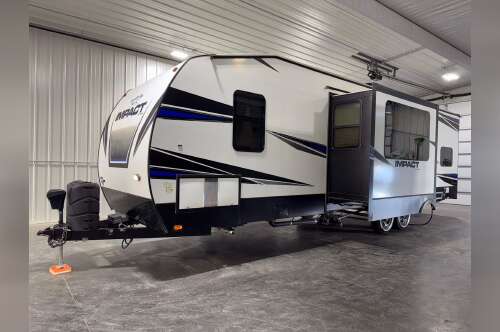 2019 Keystone Impact 332 in evansville WY