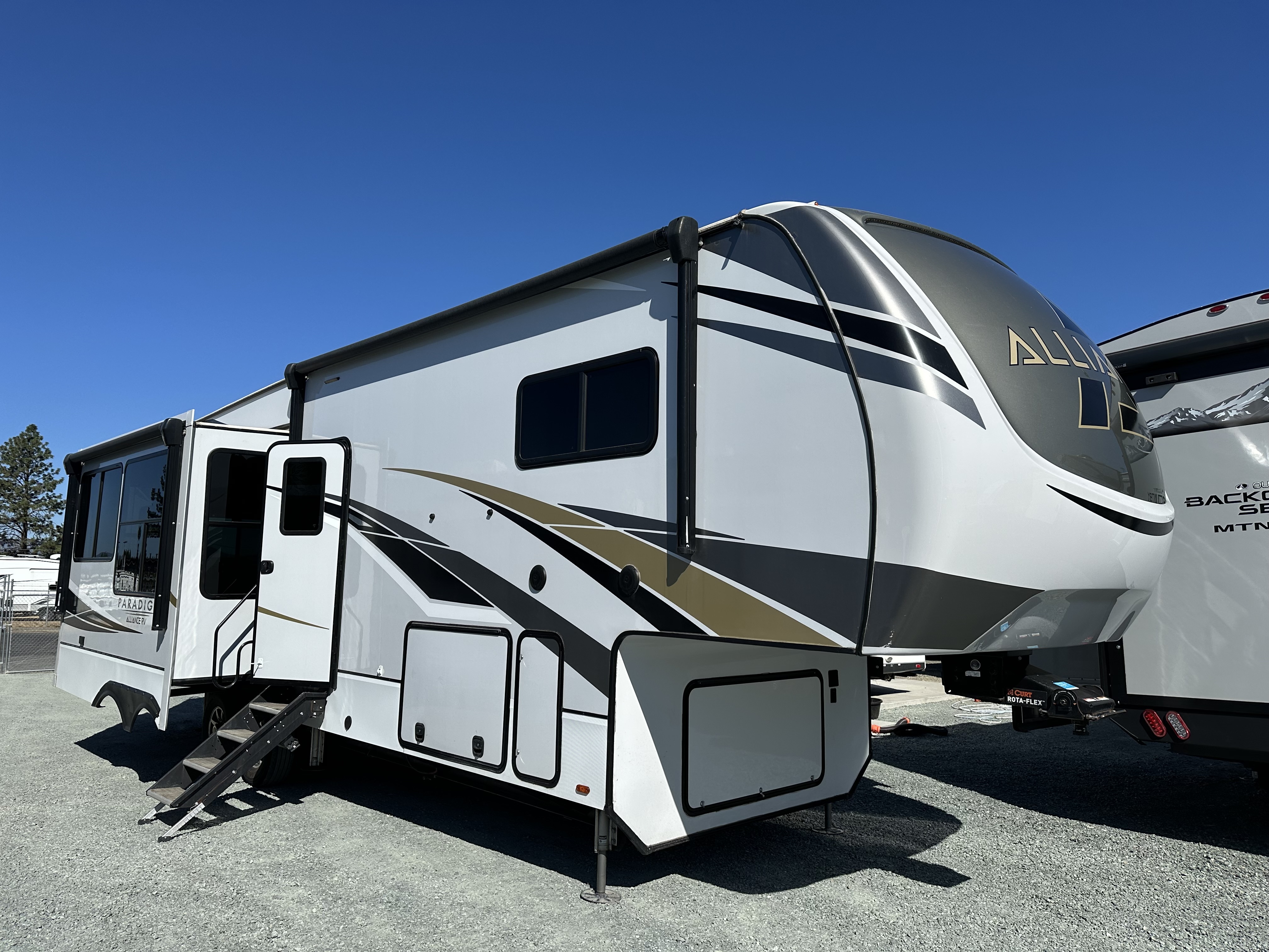 2022 Alliance Rv paradigm 310rl