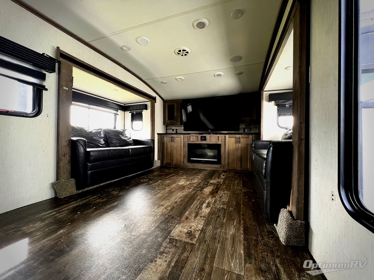 2021 Forest River sabre 37flh