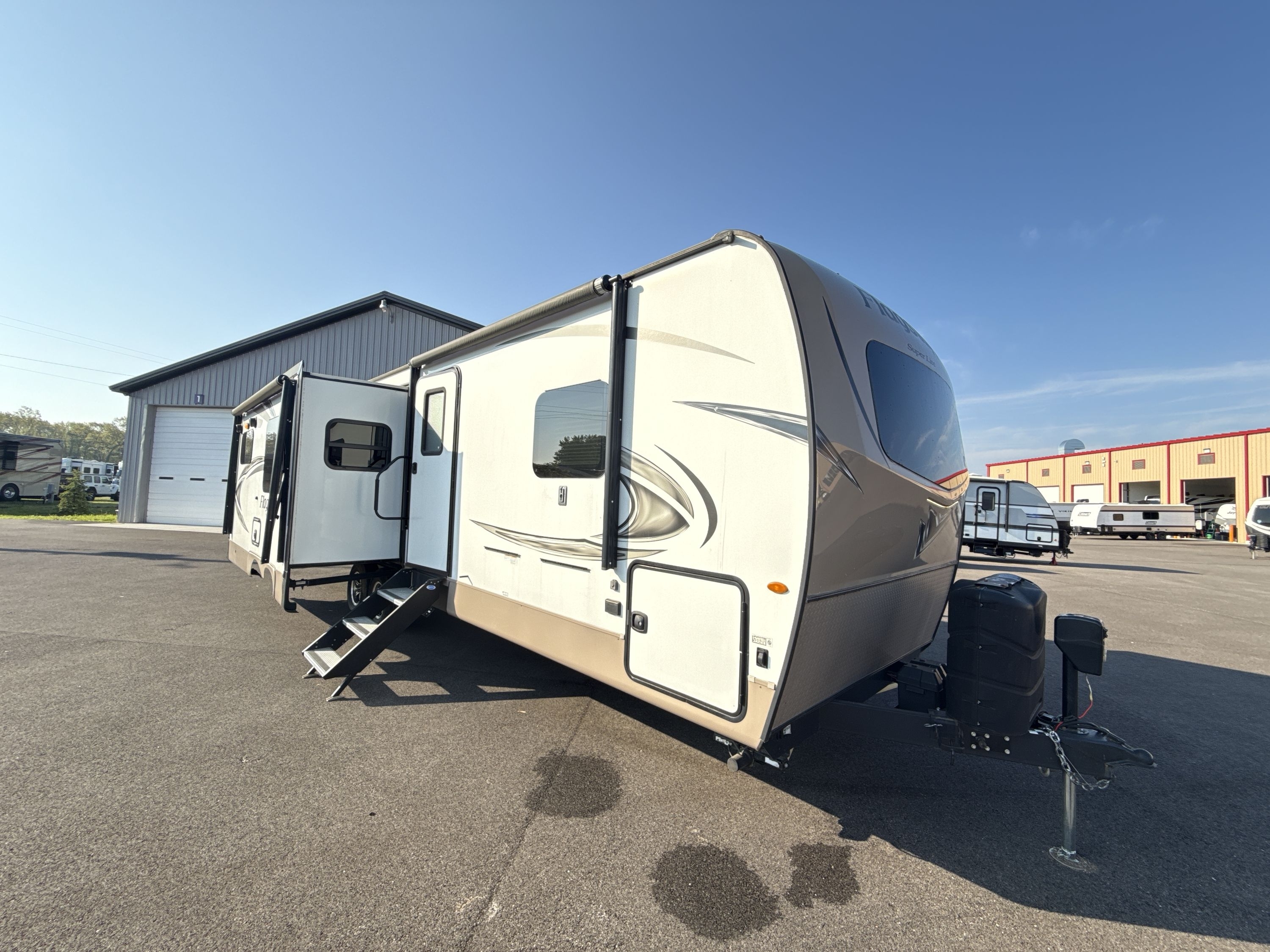 Forest River Flagstaff Super Lite Travel Trailers For Sale