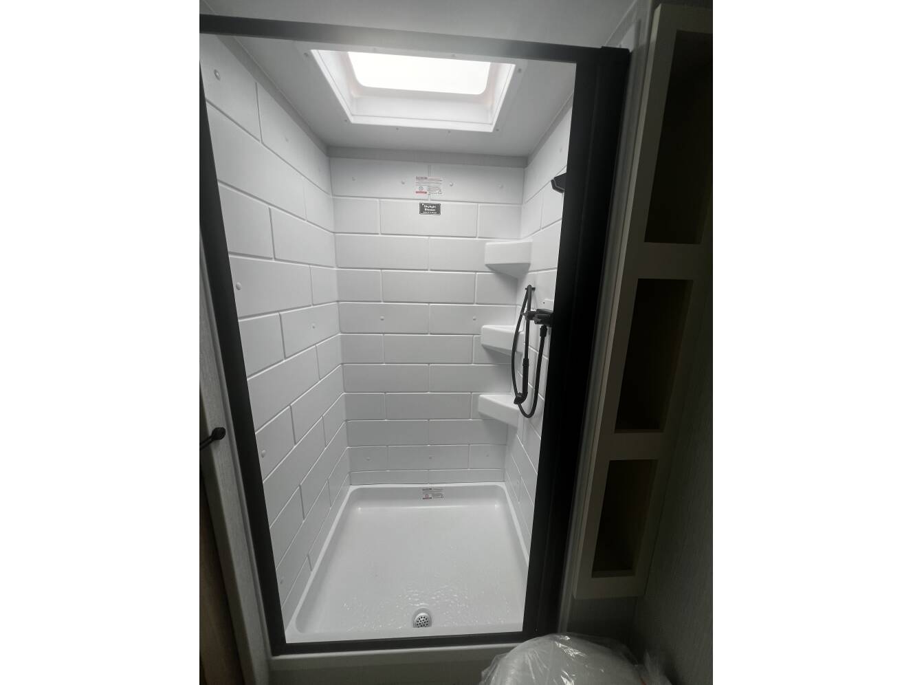 A photo of this 2026 Winnebago THRIVE 25RLS