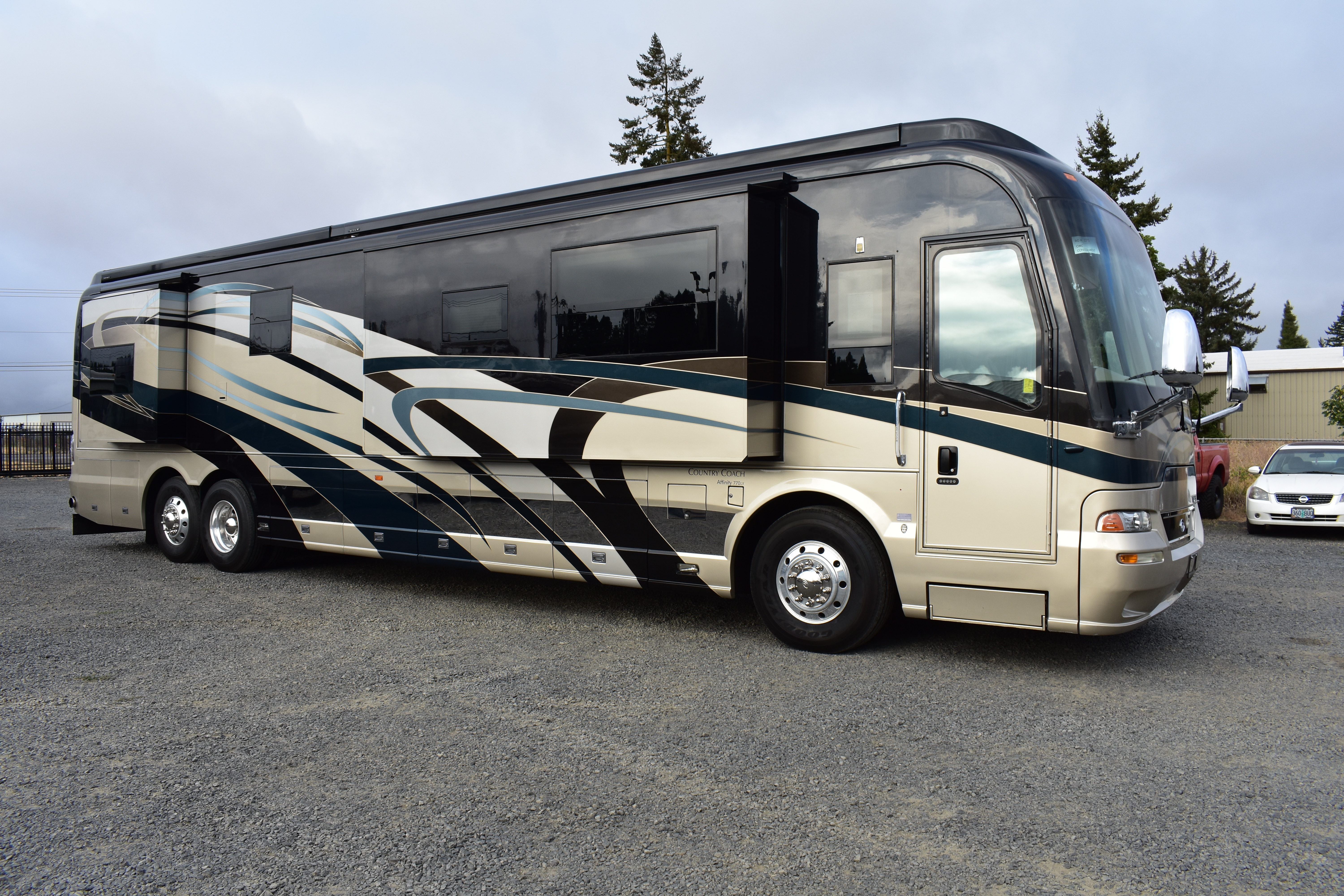 2006 Country Coach AFFINITY in eugene OR