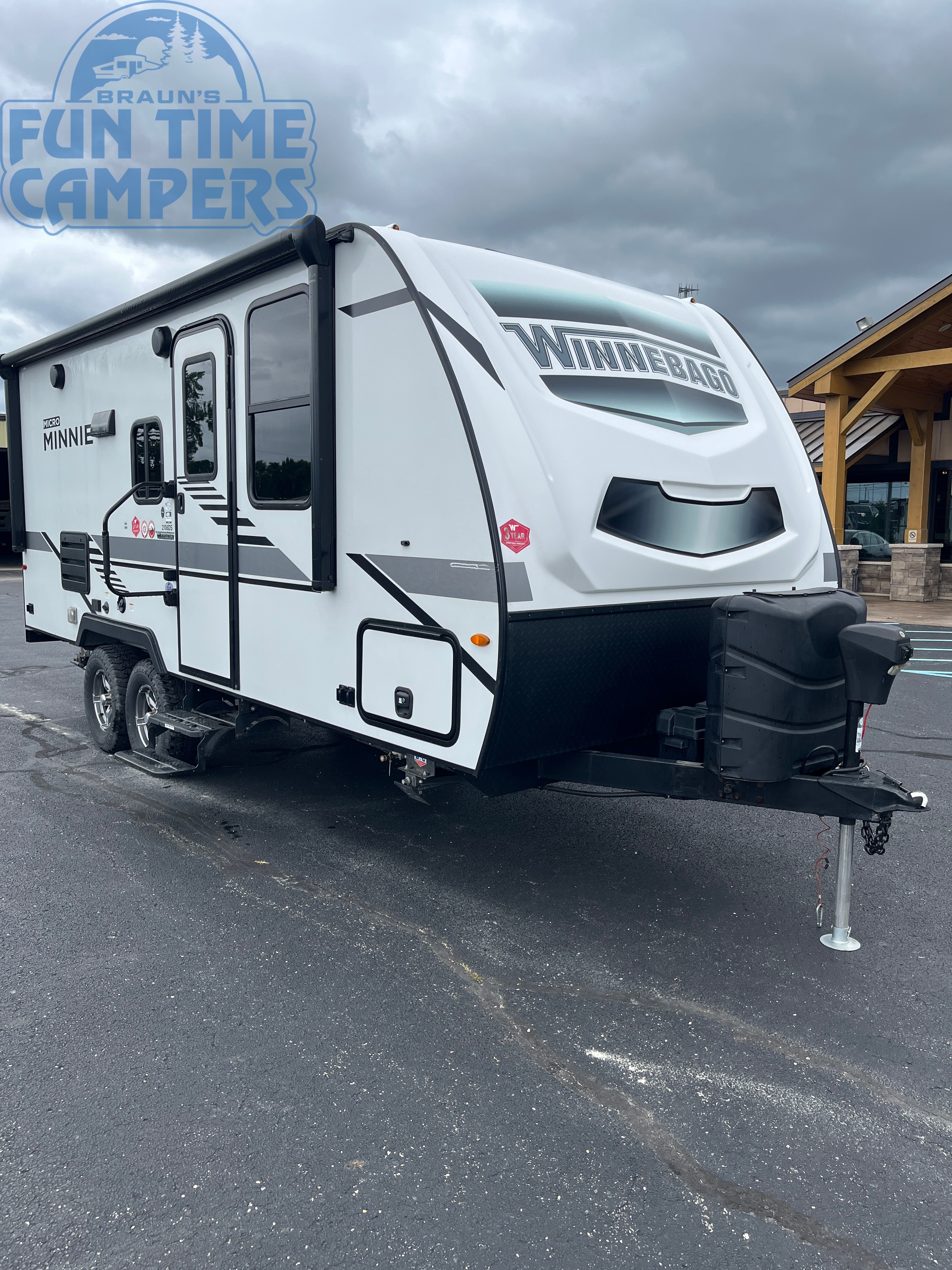 2021 Winnebago MICRO MINNIE 2108DS in indianapolis IN