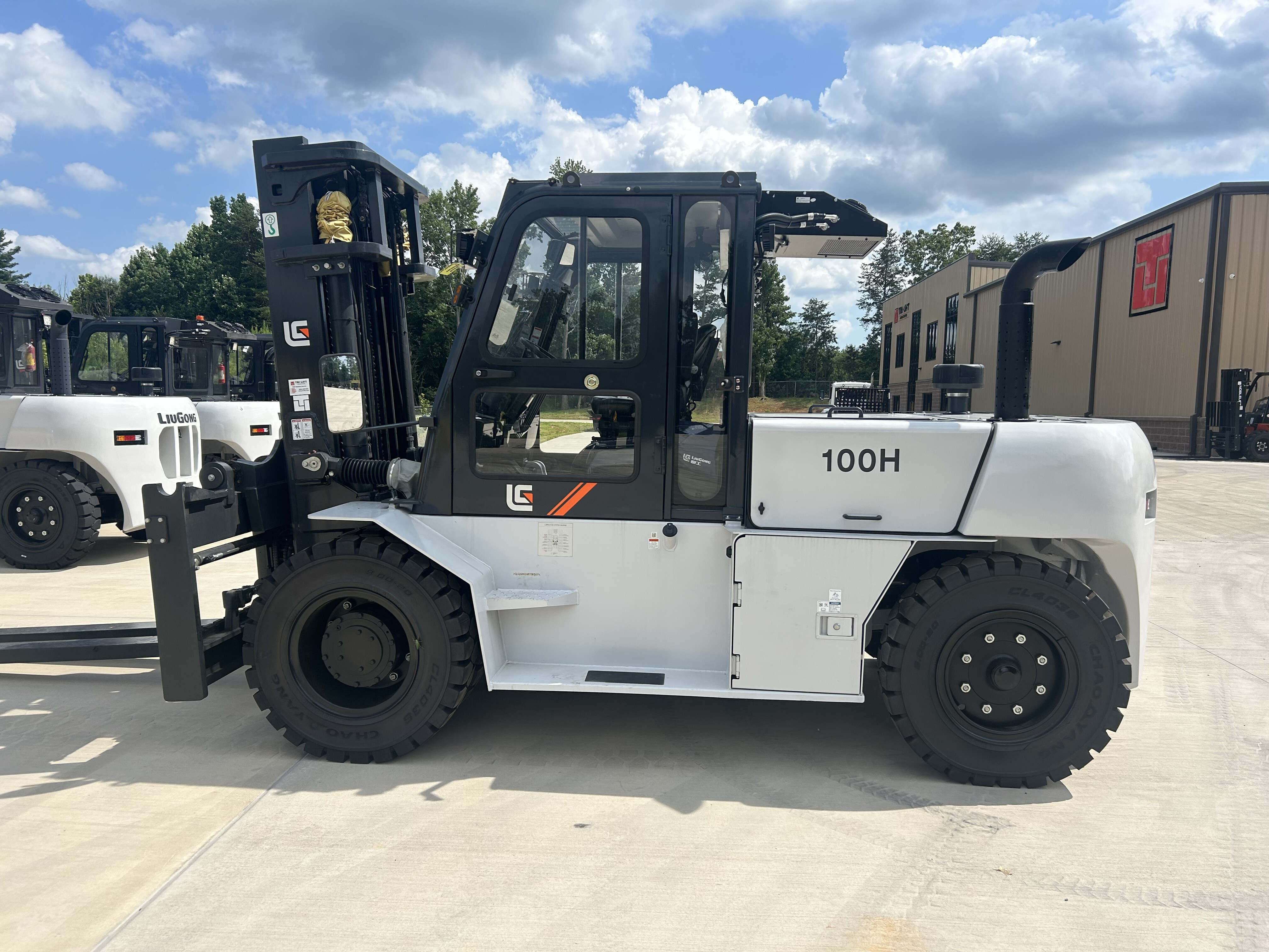 2025 LiuGong CLG2100H in Greensboro, NC