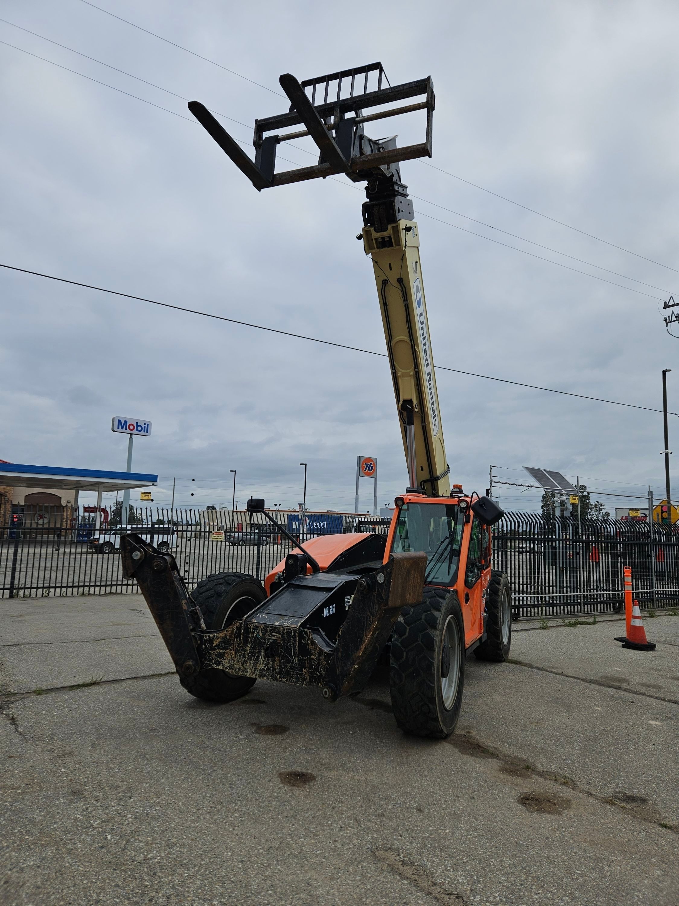 JLG 1255 Forklift in Bakersfield, CA