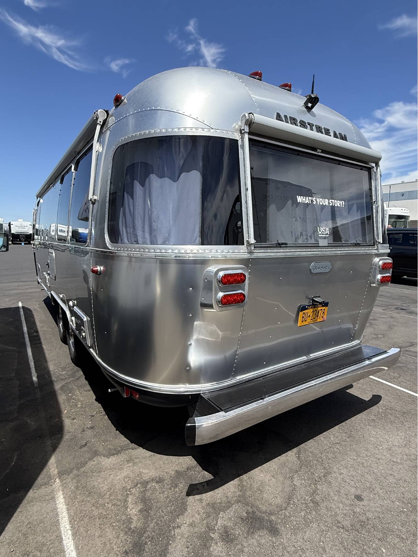 A photo of this 2019 Airstream GLOBETROTTER 25FB