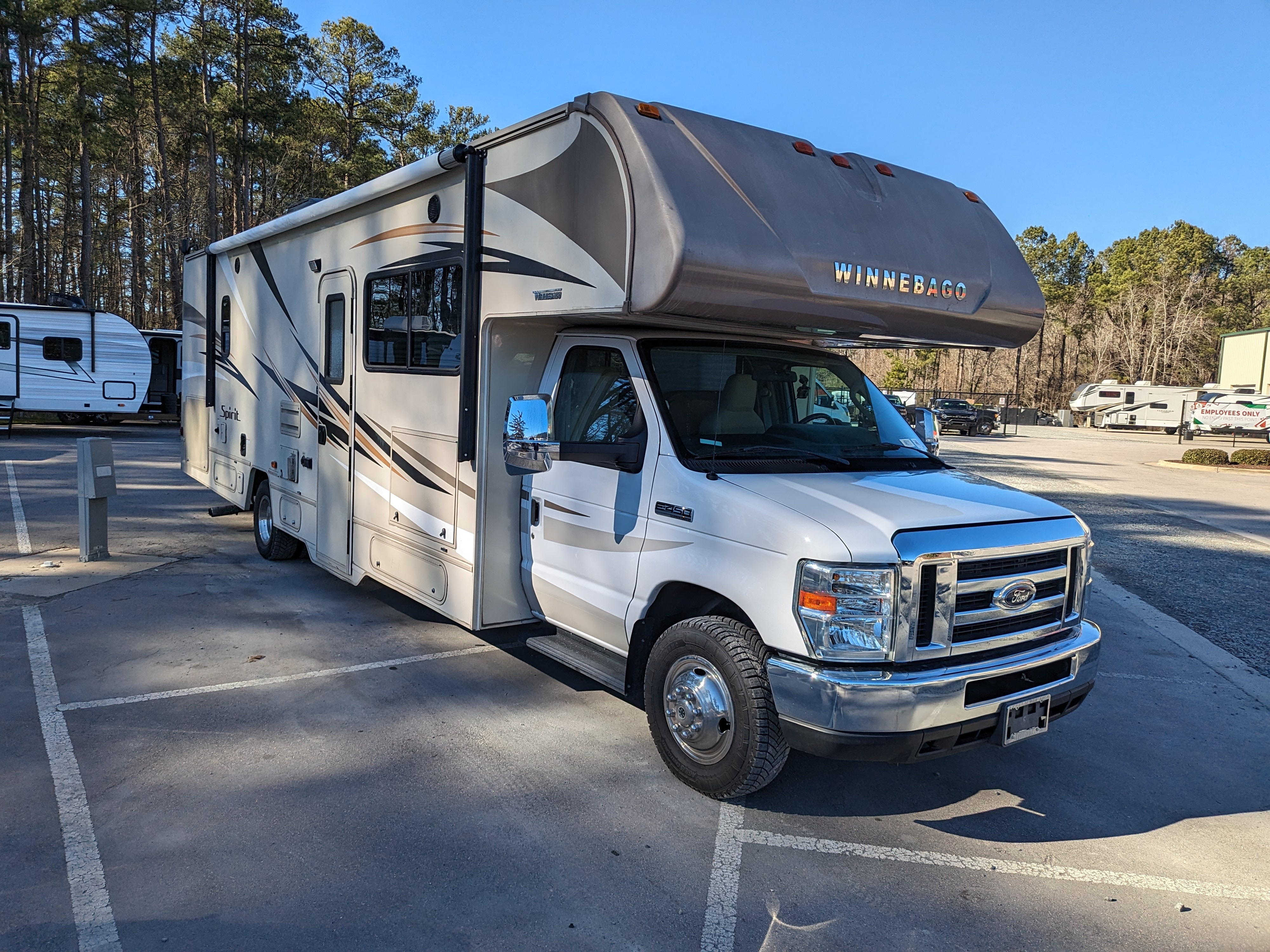 2017 Winnebago Spirit 31G RV