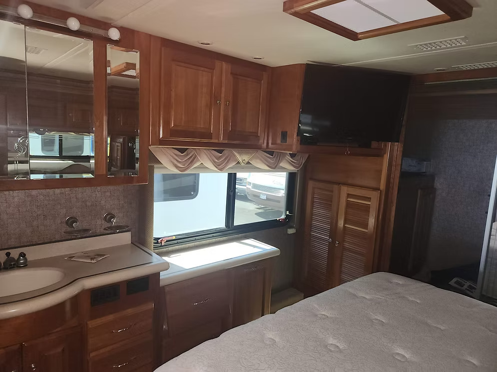 2004 Monaco DYNASTY 40 in springfield OR