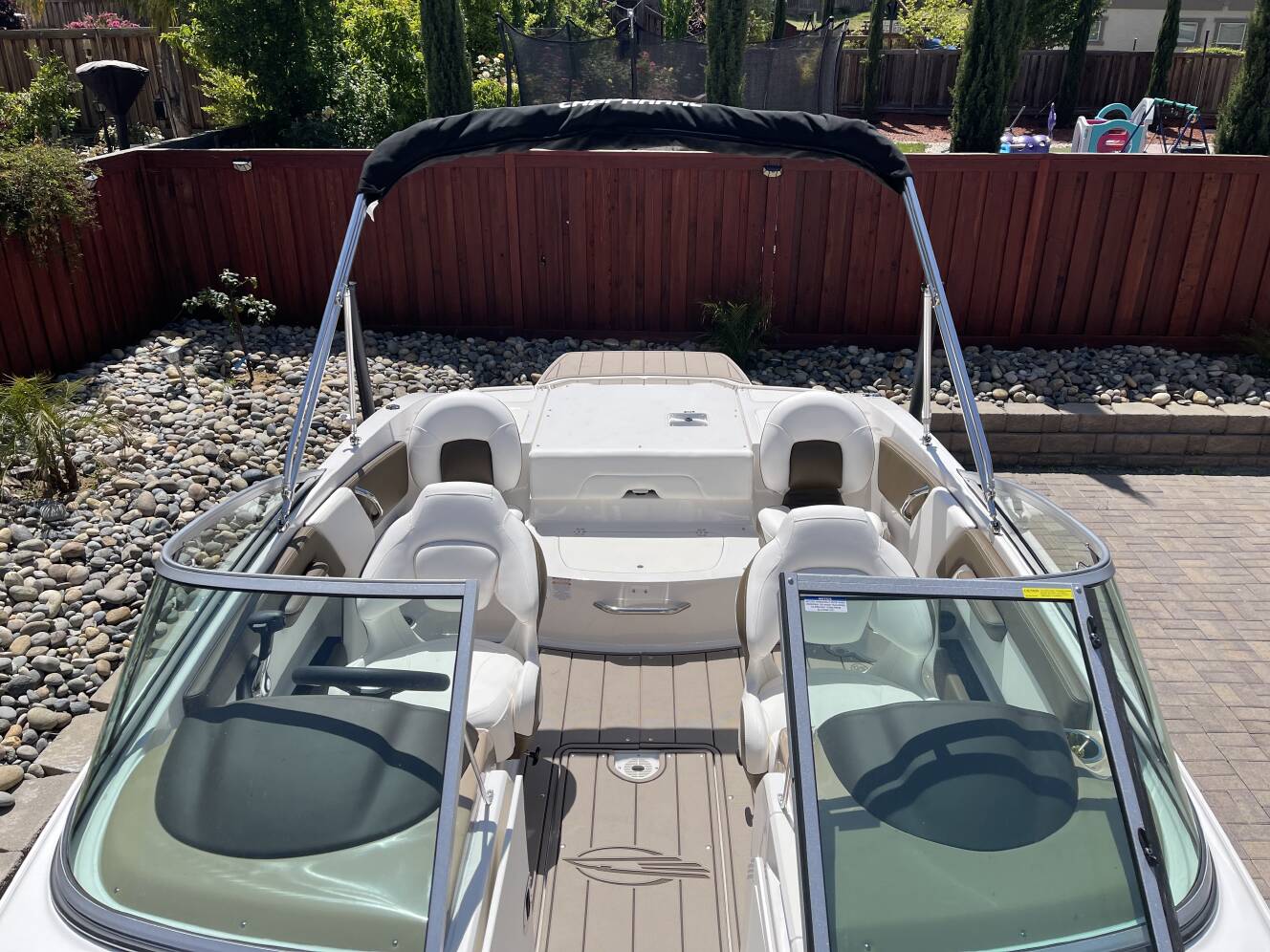 A photo of this 2021 Chaparral 21 H2o Ski & Fish