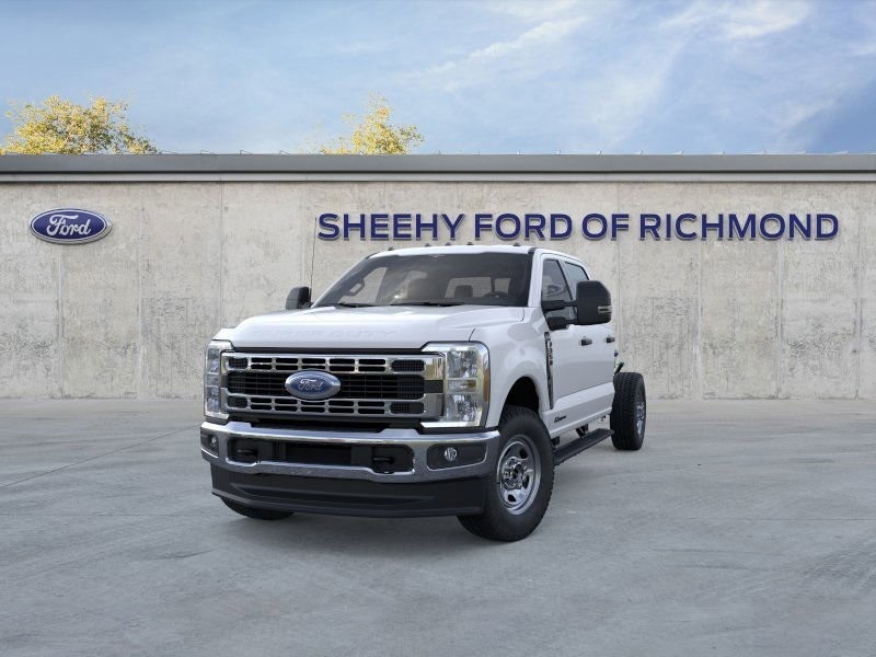 2025 Ford F-350 photo 3