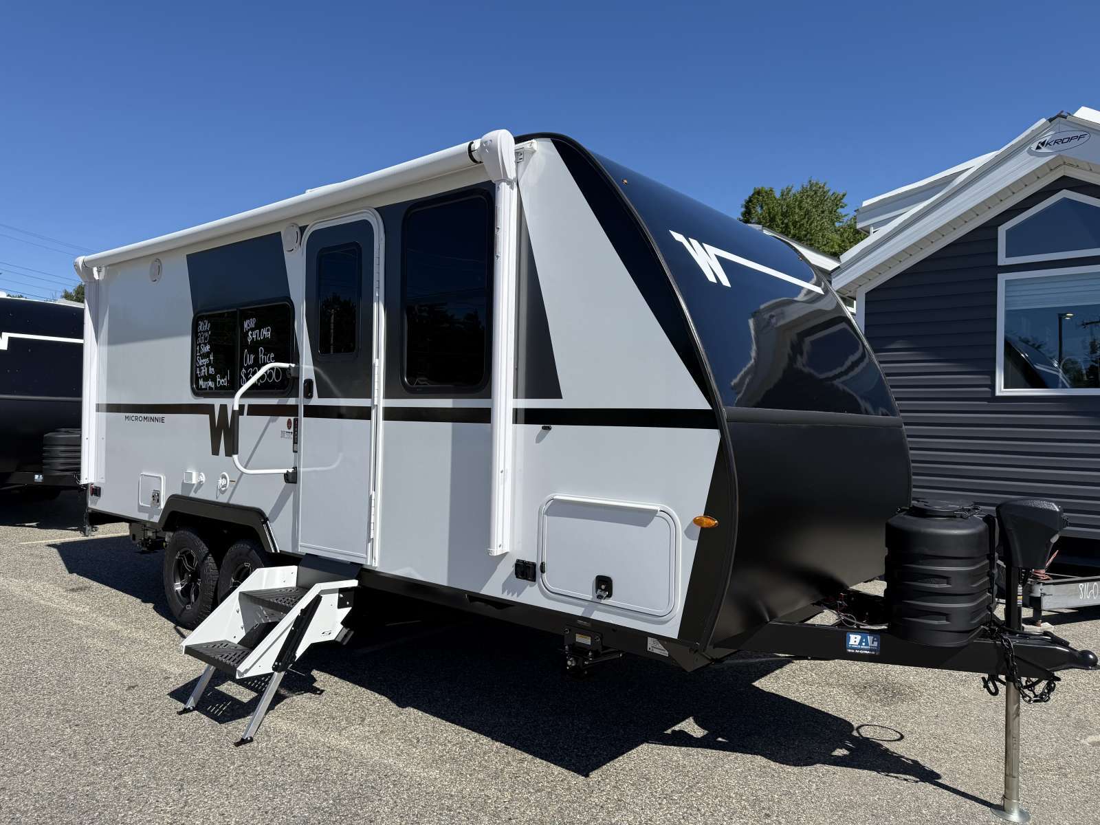 2026 Winnebago Micro Minnie 2108DS in saco ME