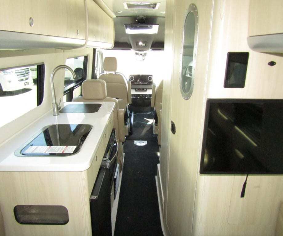2023 Airstream interstate 24gl