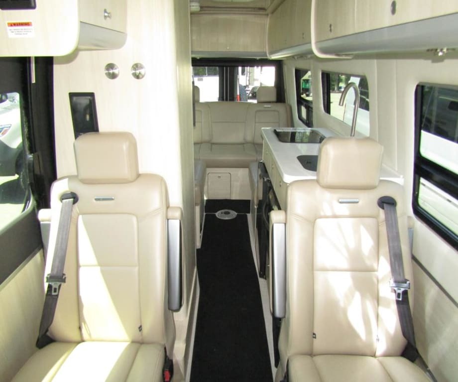 2023 Airstream interstate 24gl