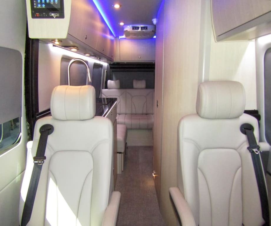2025 Grech Rv
