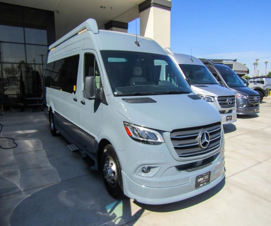 2025 Grech Rv