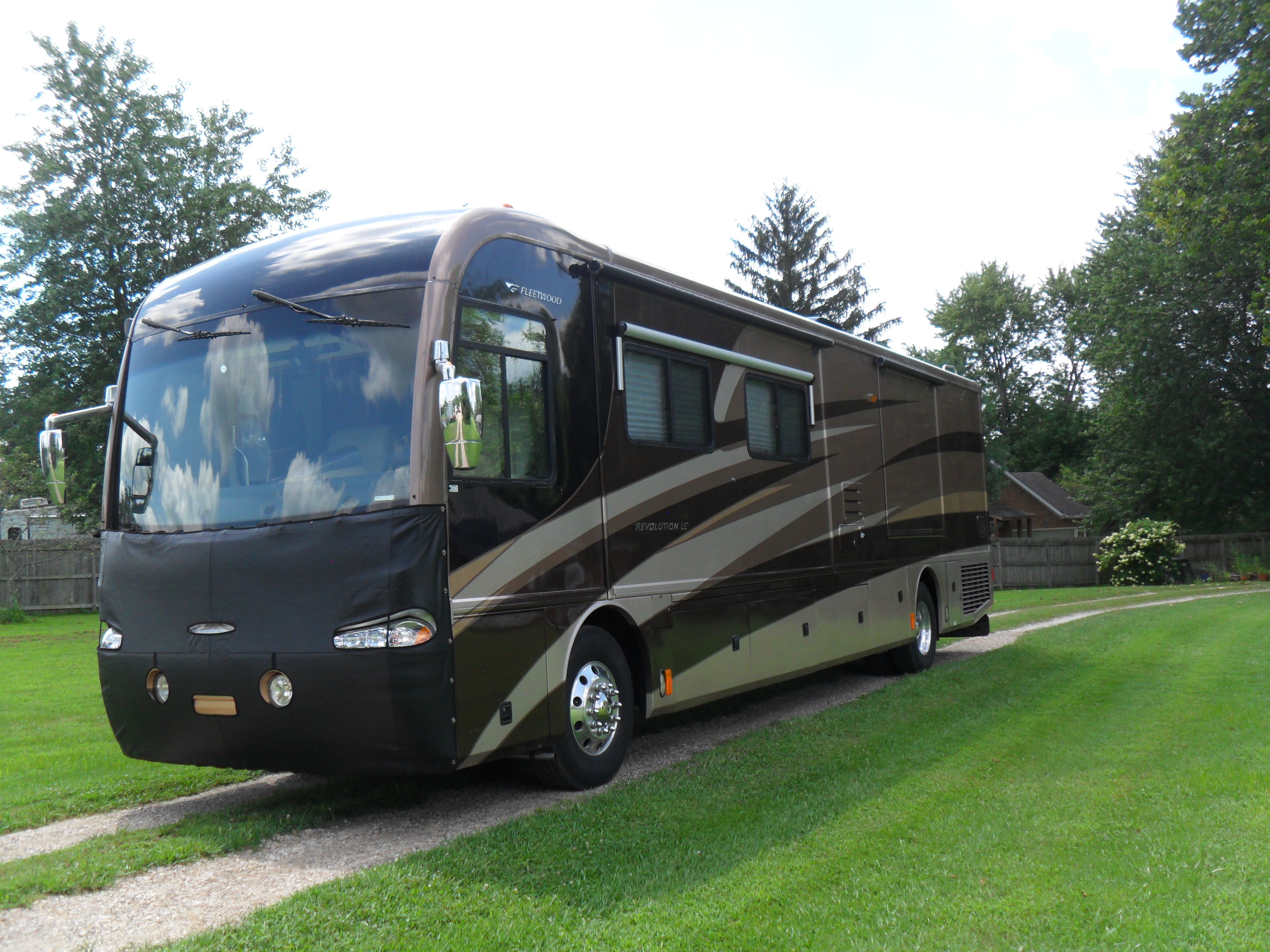 Fleetwood Revolution Le RVs For Sale - RV Trader