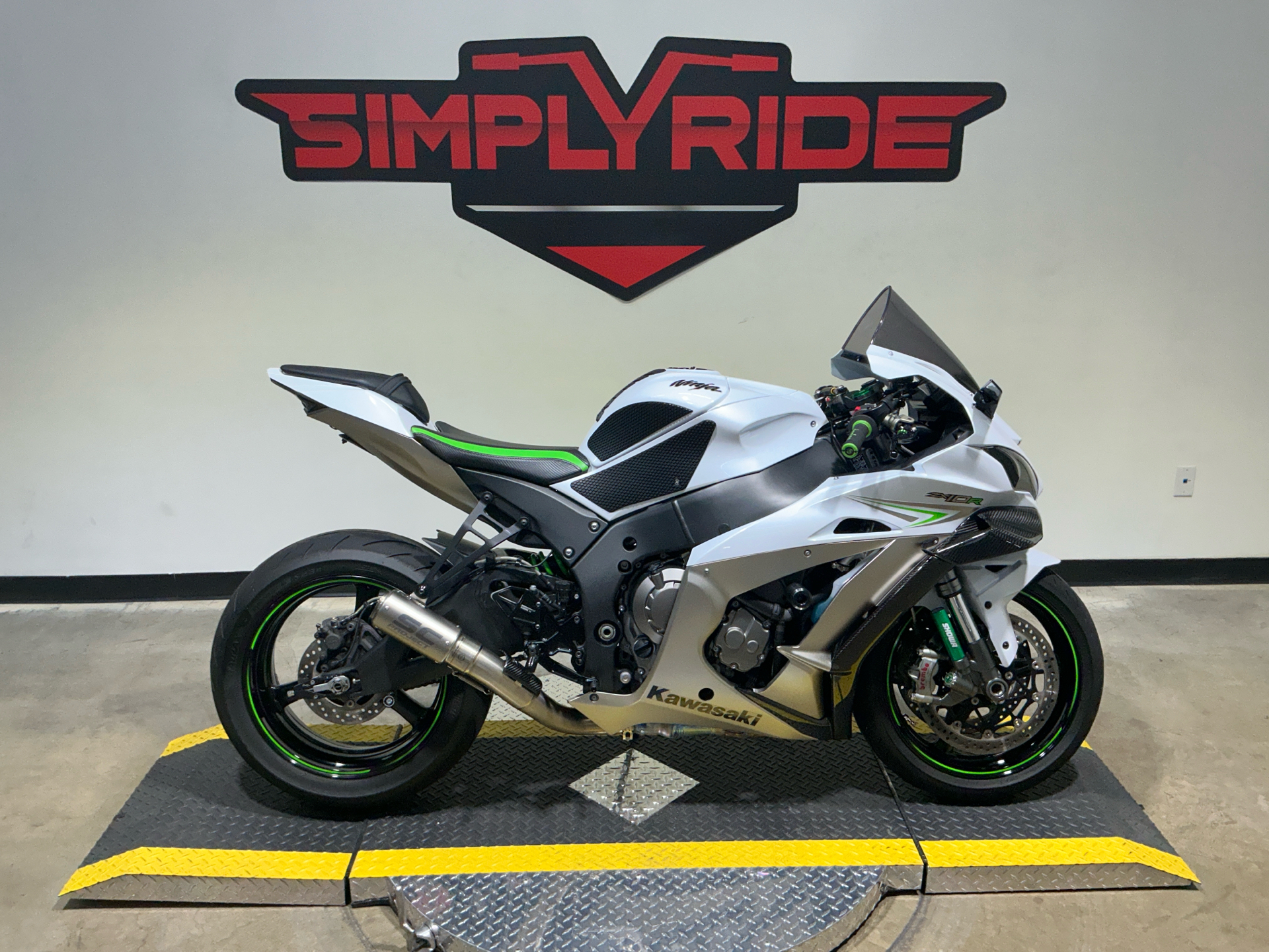 ON。 2026 Kawasaki Ninja ZX-10R: Next-Level Performance Revealed