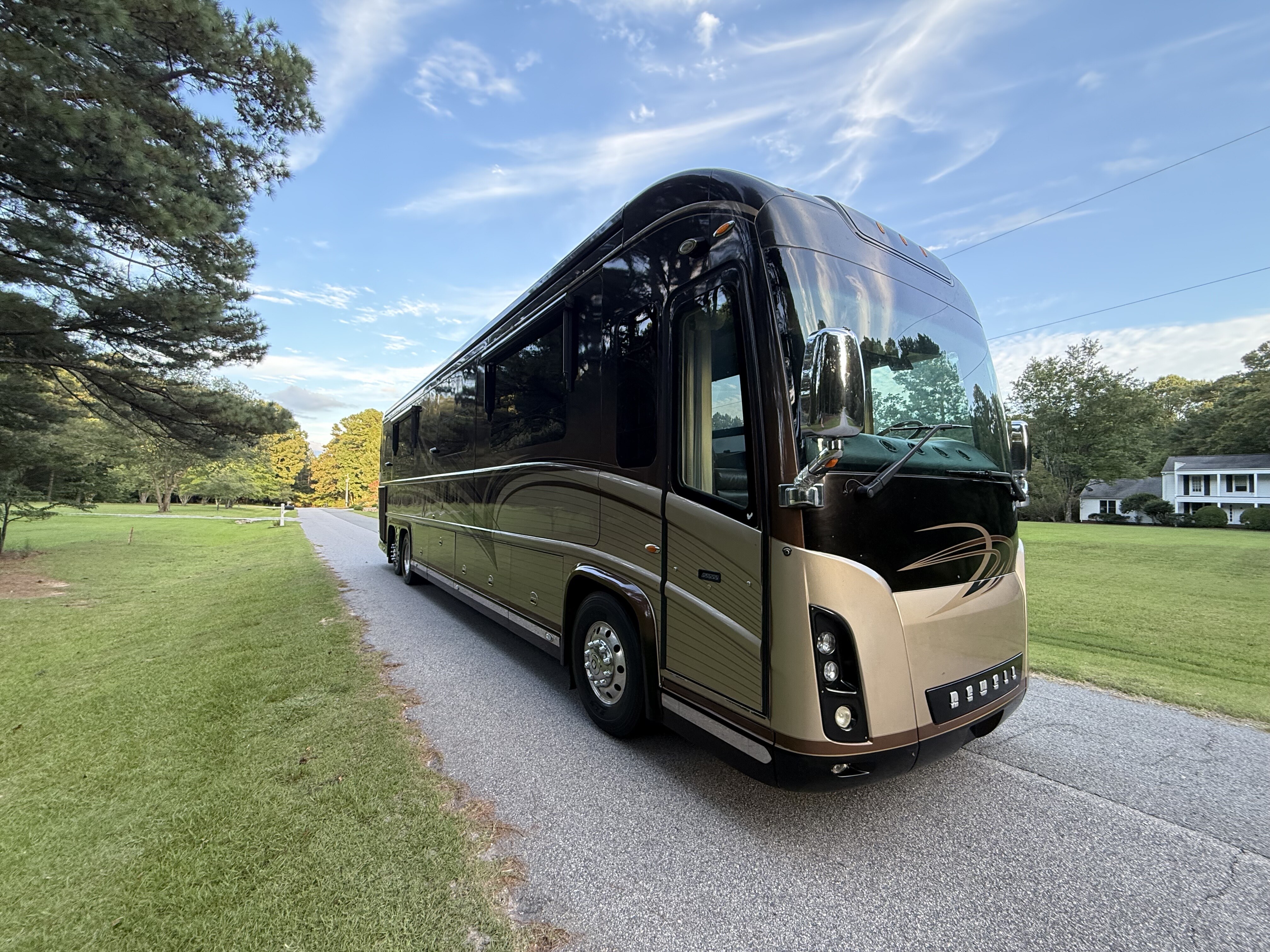 2007 Newell Coach P2000i RV