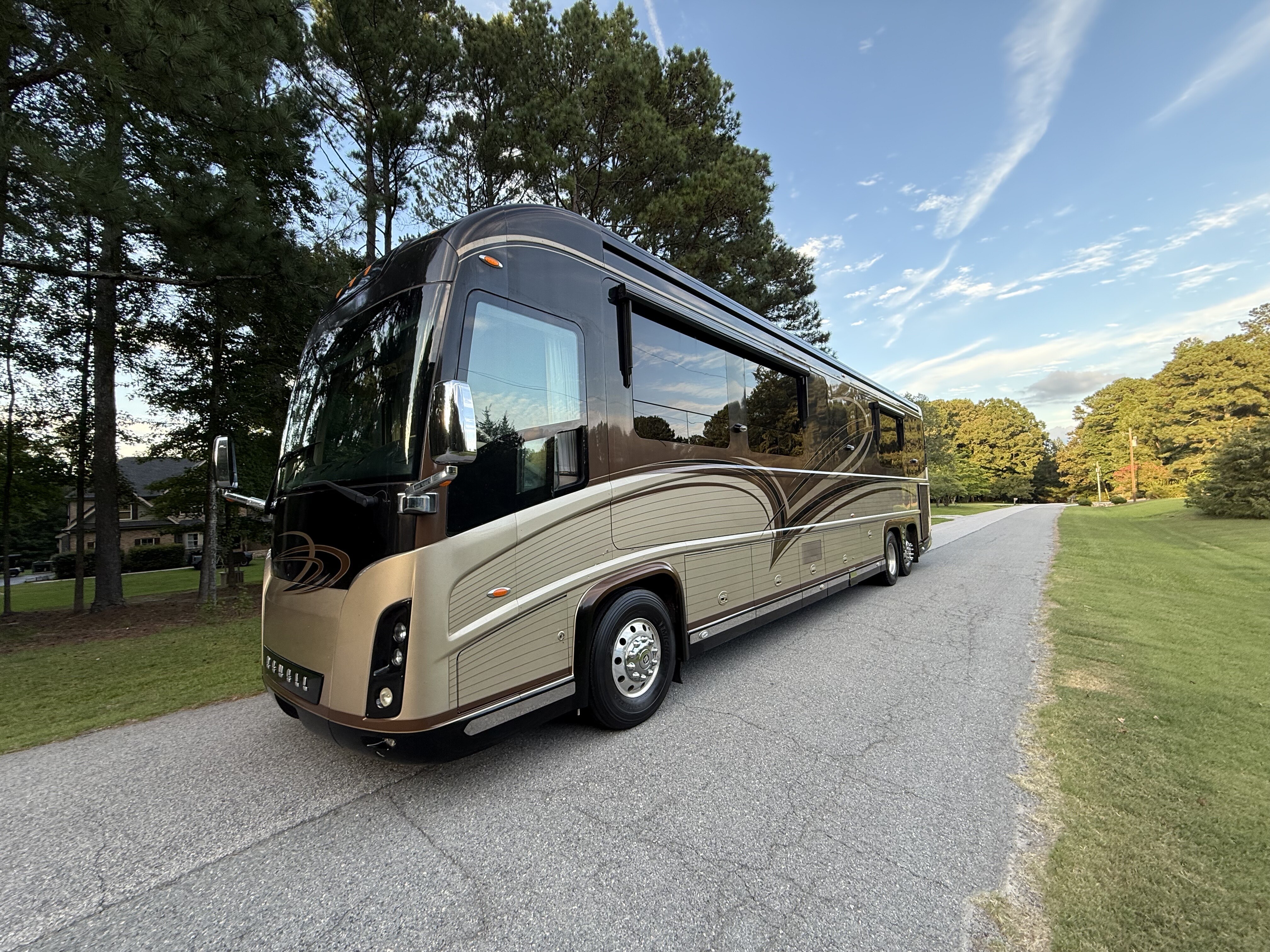 2007 Newell Coach P2000i in raleigh NC
