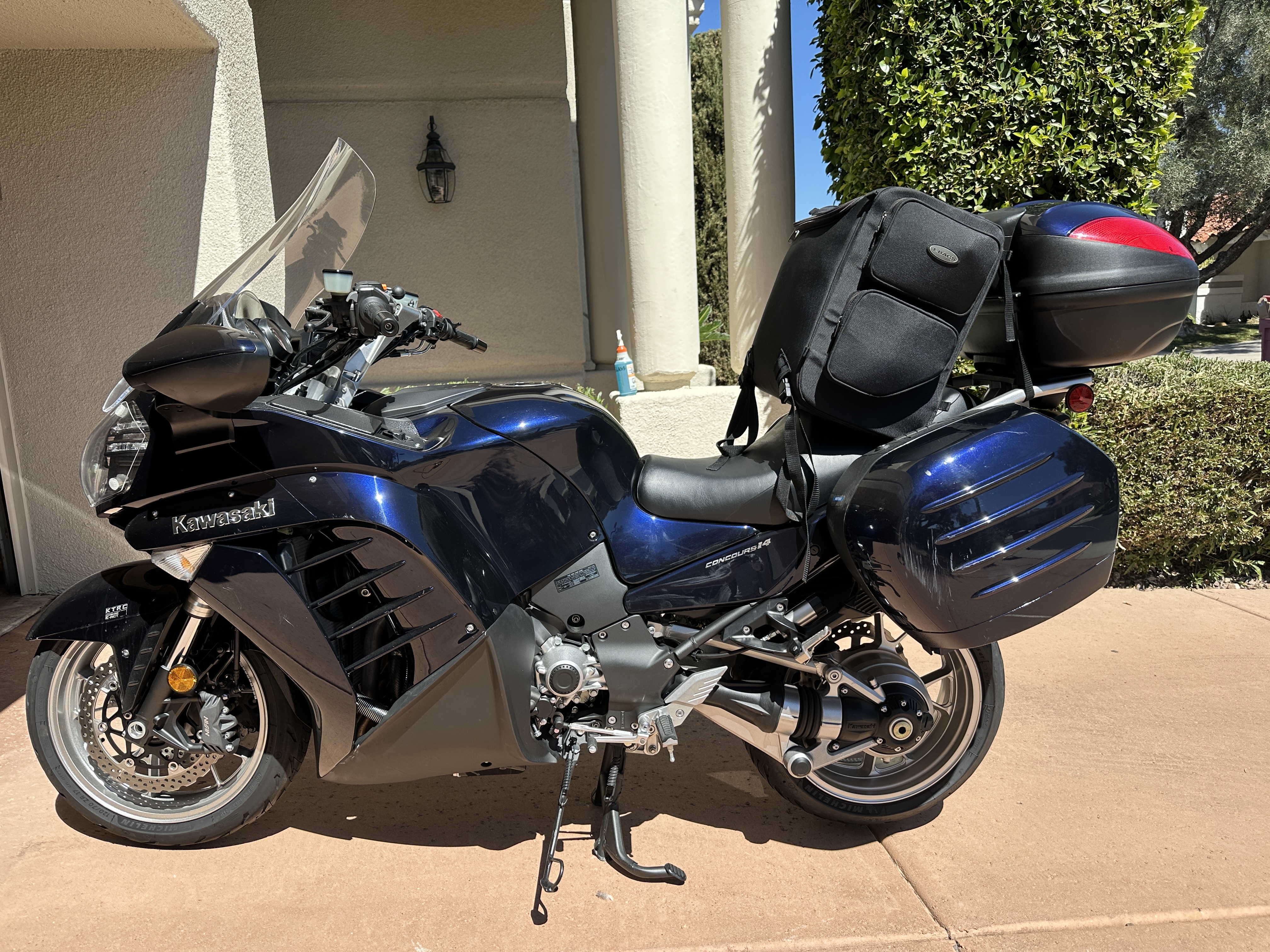 mo  KAWASAKI ZX-10R ZXT00D 06-07 Sitzbankentriegelung Schloss