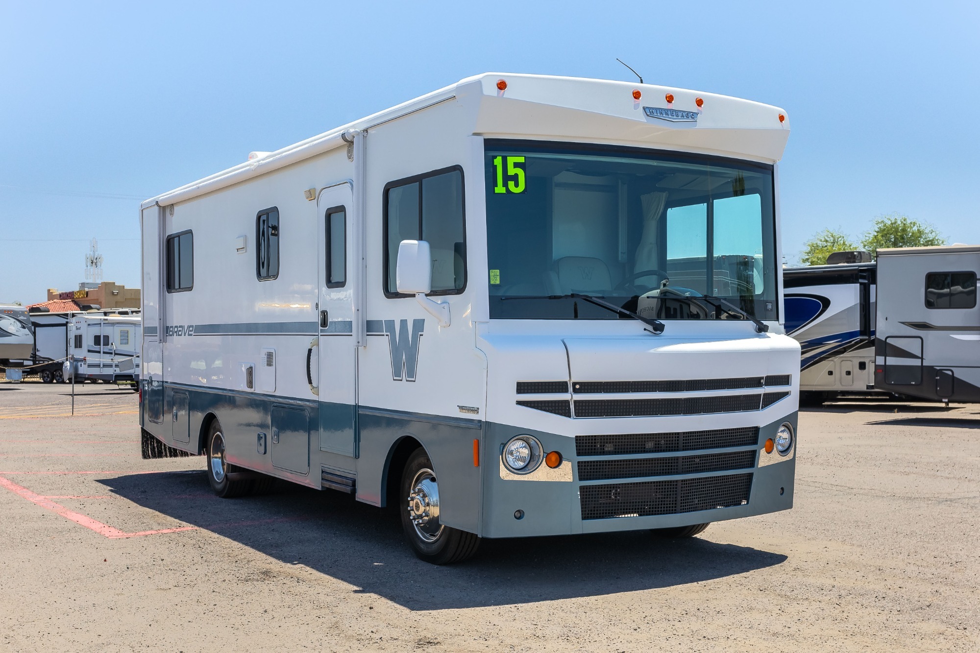 2016 Winnebago brave 27b