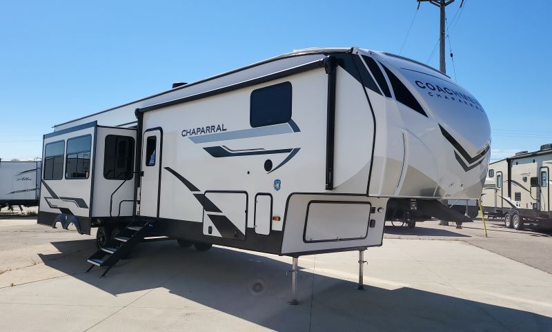 2026 Coachmen CHAPARRAL 389DEK in west fargo ND