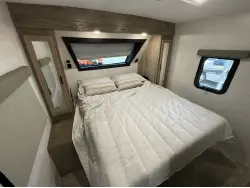 2023 PALOMINO SOLAIRE ULTRA LITE 243 BHS