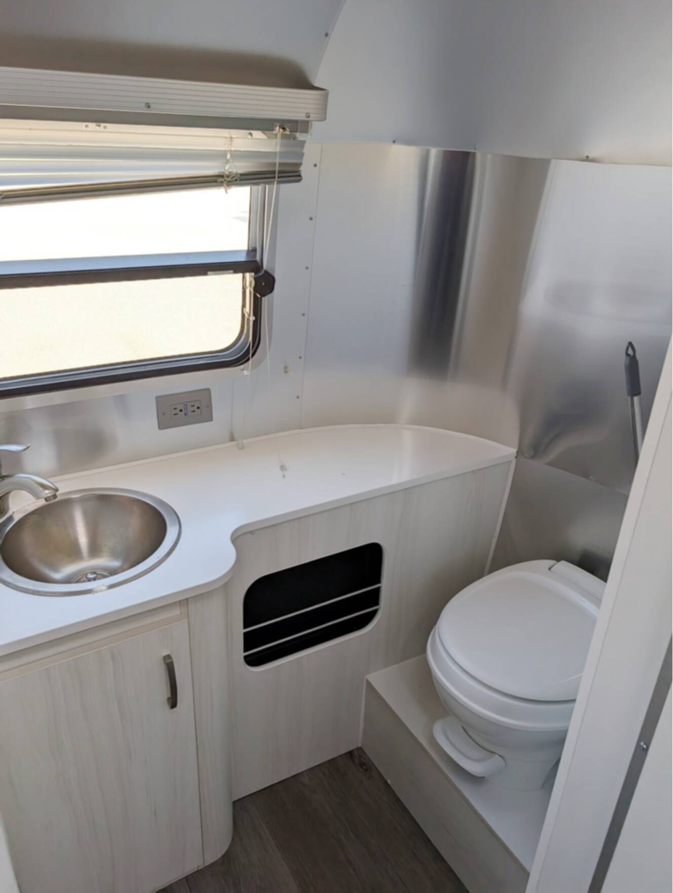 A photo of this 2019 Airstream SPORT 22FB