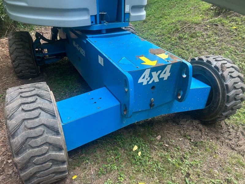 2012 GENIE S-45