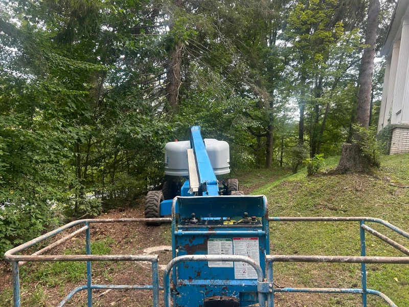 2012 GENIE S-45