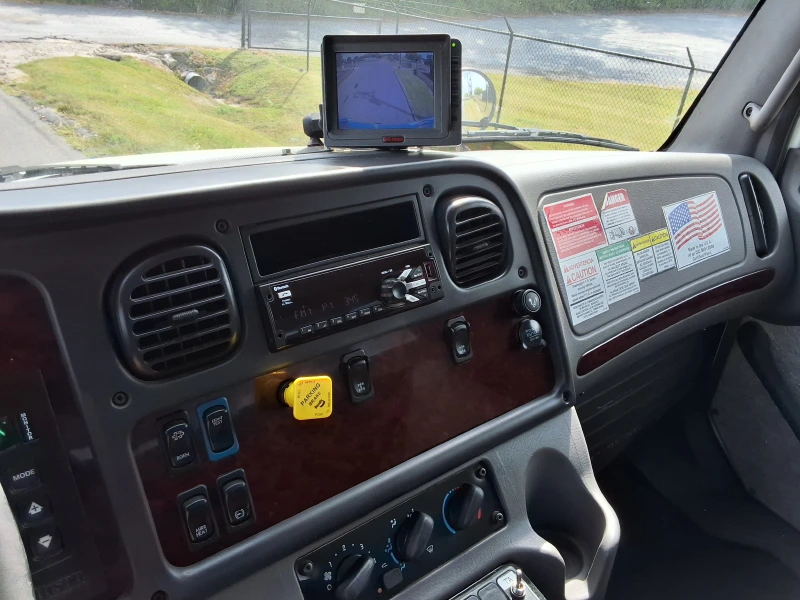 2019 FREIGHTLINER BUSINESS CLASS M2 106