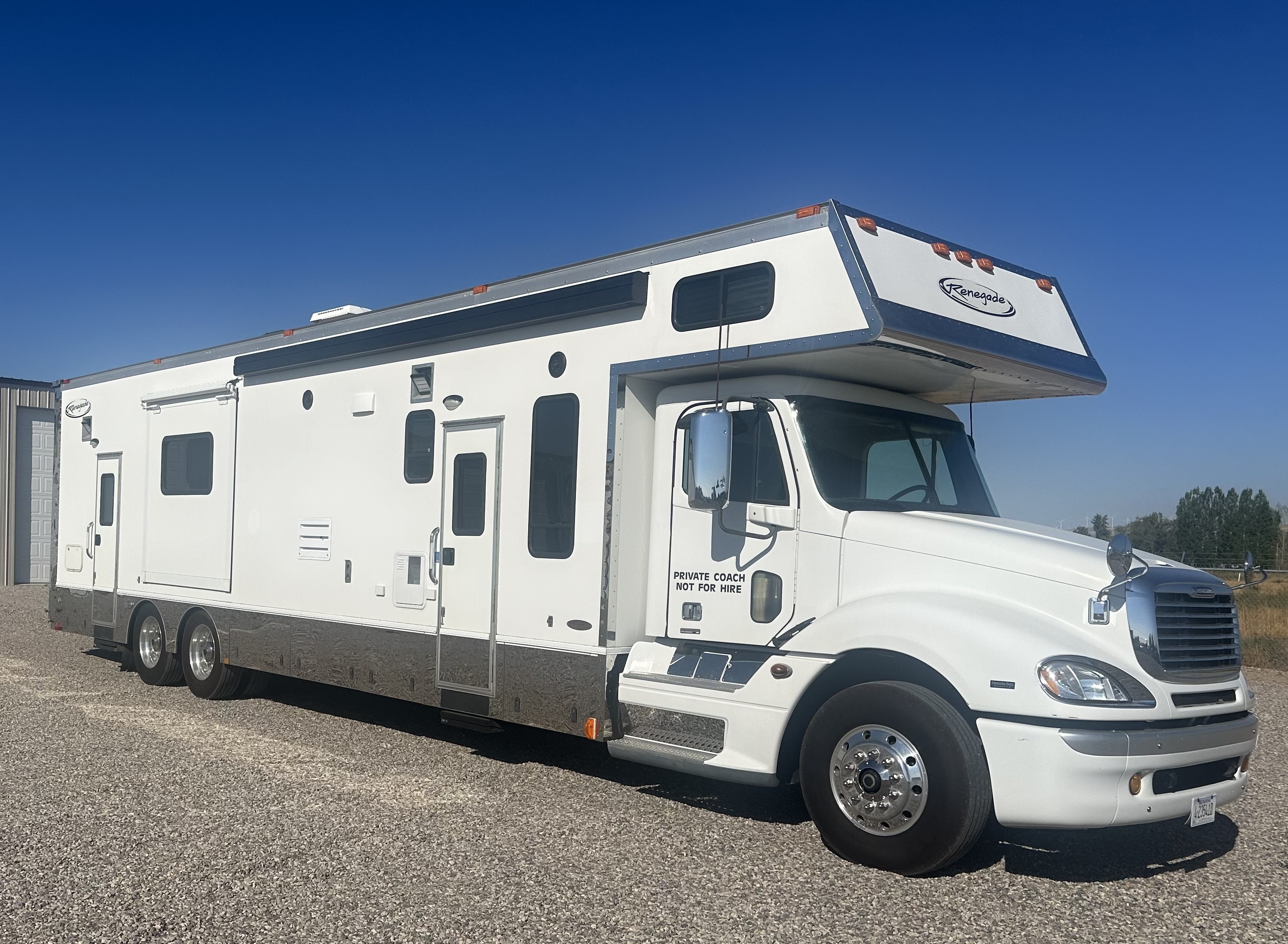 2007 Renegade Classic Garage 2509 RV