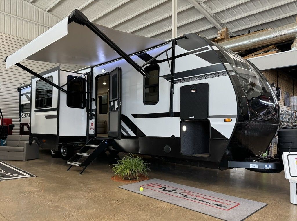 Performance Motorcoaches in Wolfforth, Texas. Find New and