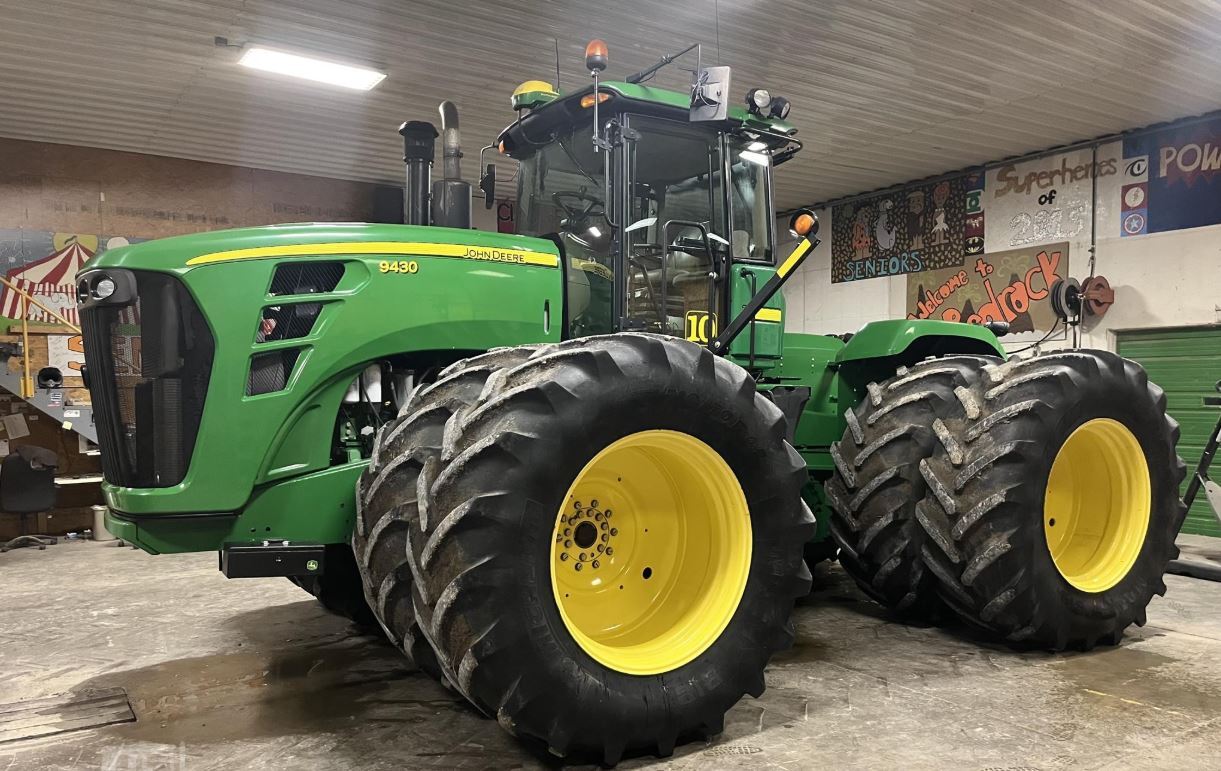 2010 JOHN DEERE 9430 in Fairfield, IA