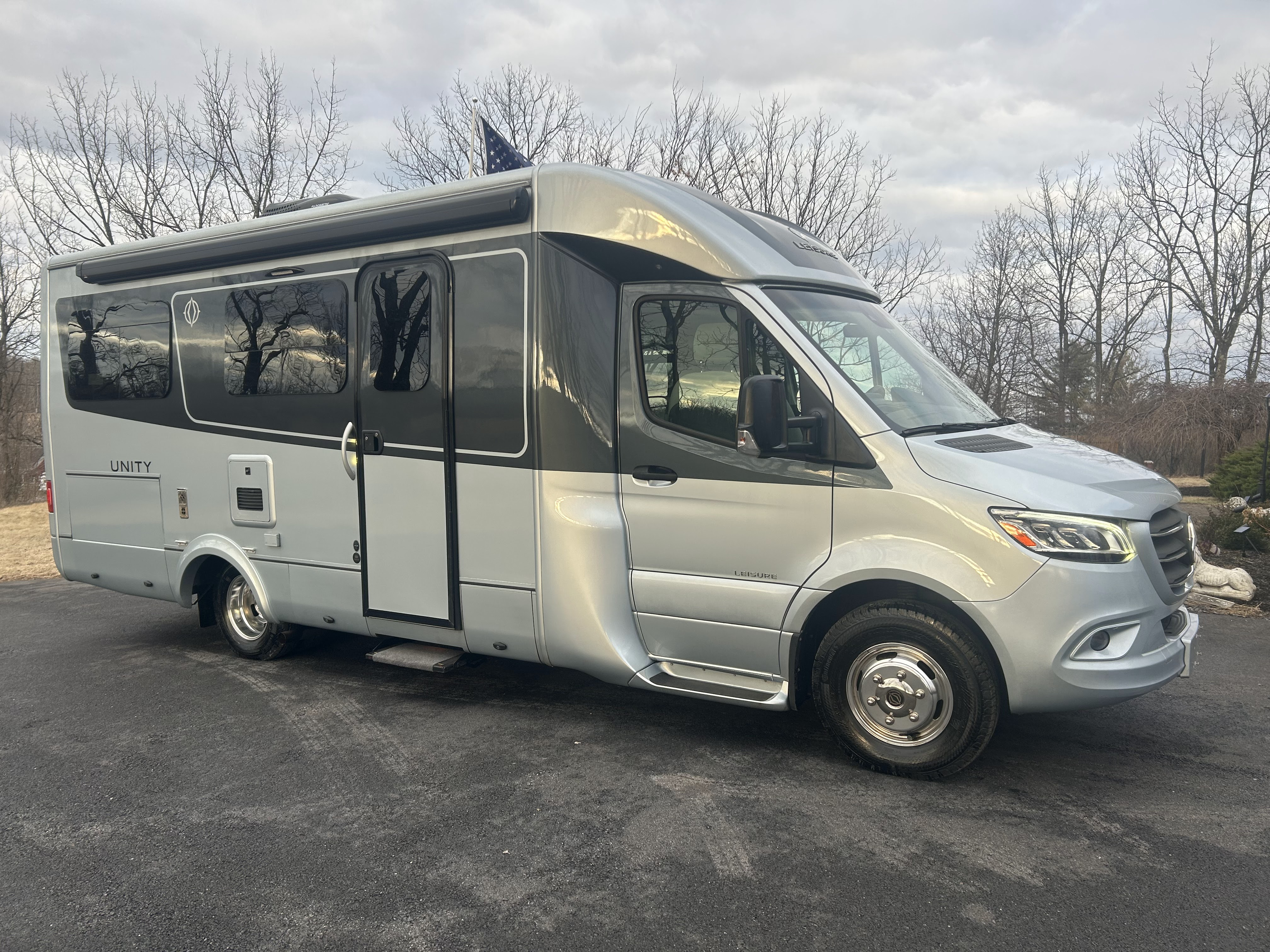 2021 Leisure Travel UNITY U 24 CB in warwick NY