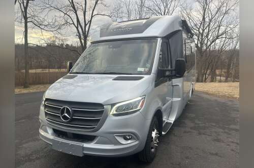 2021 Leisure Travel UNITY U 24 CB in warwick NY