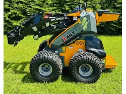 2023 GIANT SK252D