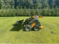2023 GIANT SK252D